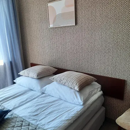 Aurora 3*